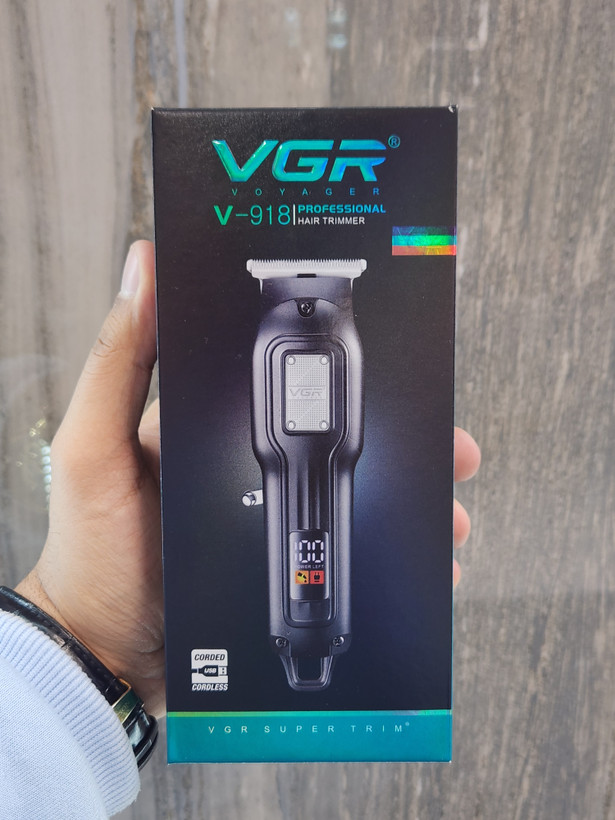 ماشین اصلاح موی سر و صورت شارژی وی جی ار مدل V-918